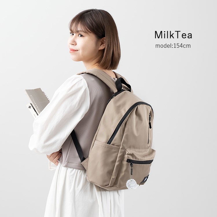 ビサイユ はっ水 “タック＆プリーツ” アクティブリュックバッグ