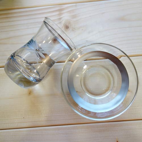 トルコ チャイグラス 耐熱ガラス カップ＆ソーサー 雑貨 土産 : Kilim