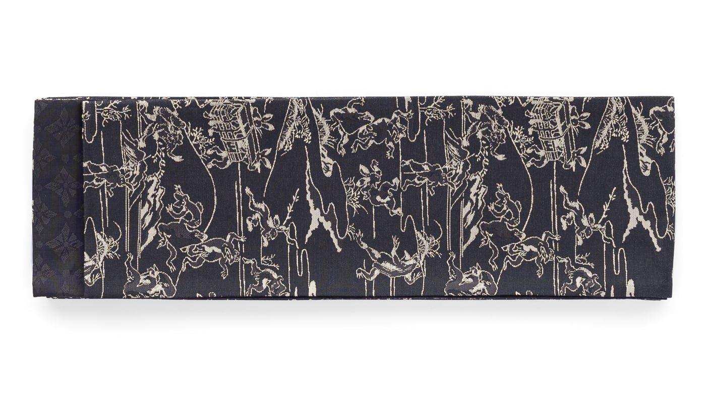 新品　正絹半幅帯　鳥獣戯画　黒×白グレーの画像