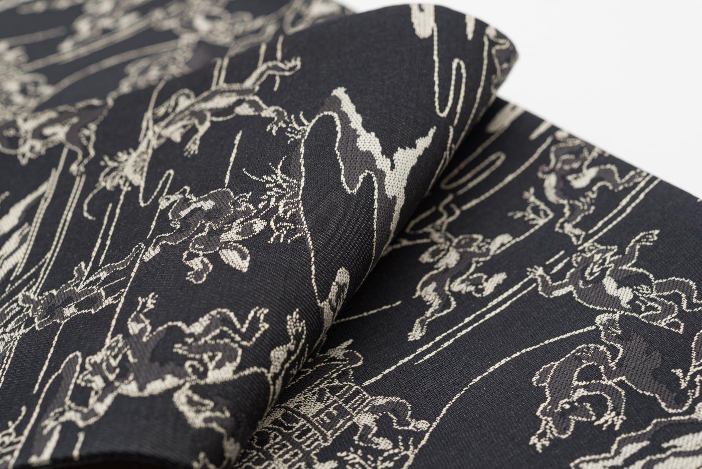 新品　正絹半幅帯　鳥獣戯画　黒×白グレーの画像