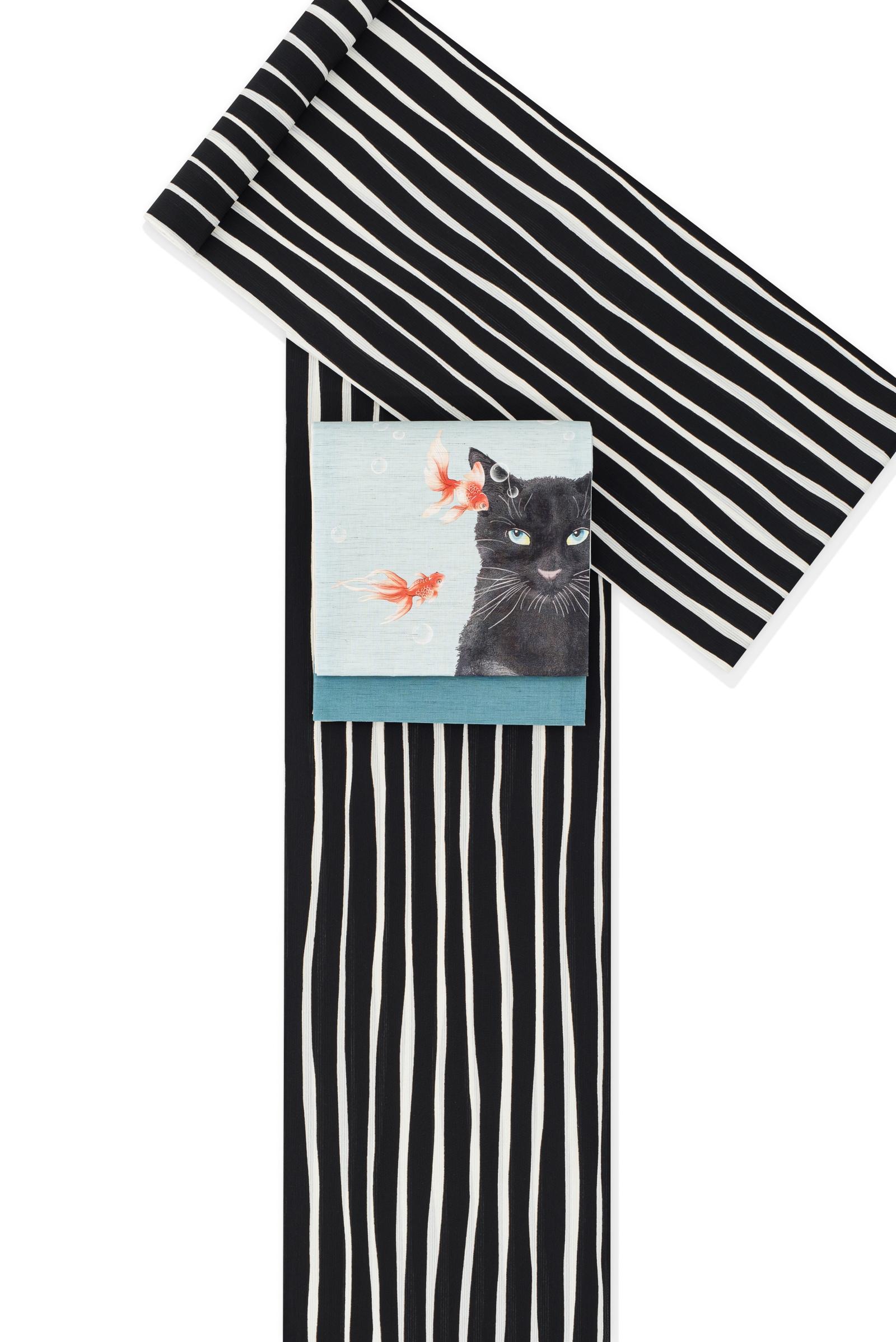 【反物】新品　着乃嘉　よろけ縞　黒