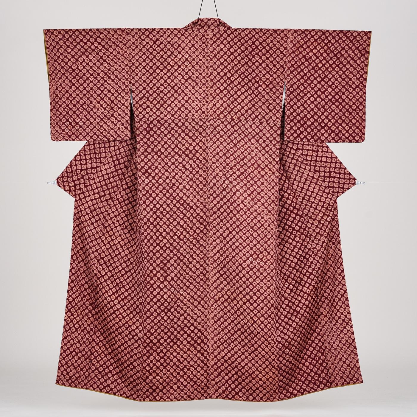 紅花染 絞り 裄長 : 新品・リユース着物の通販 からん Yahoo!店 - 通販