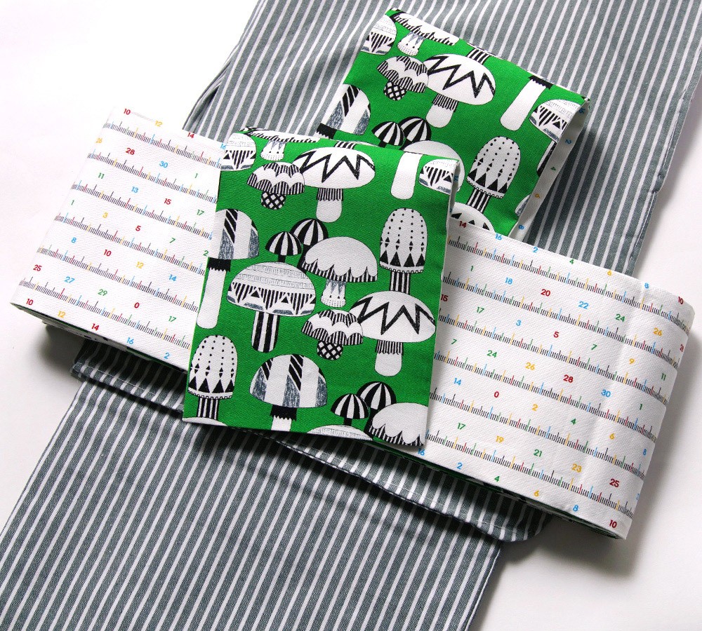 リバーシブル半幅帯 緑と白のストライプ 半幅帯 木綿 メジャー きのこ 白 緑 黒 カラフル モダン リバーシブル
