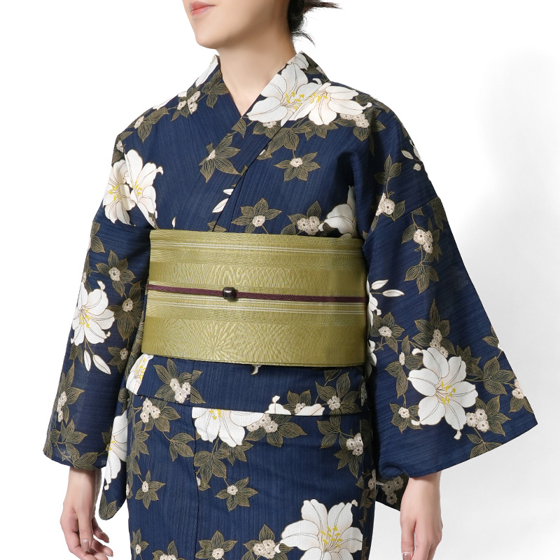 ♦新品未使用　ノーアイロン　人気浴衣　ポリエステル　洗える浴衣　夏着物　ブルー 浴衣 鉄線花 紺 ネイビー ポリエステル アイロンレス 古典柄