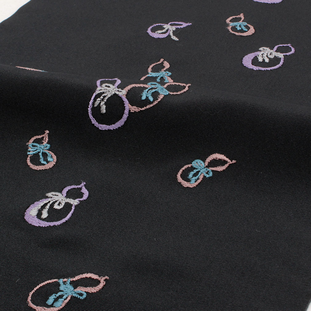 刺繍半襟