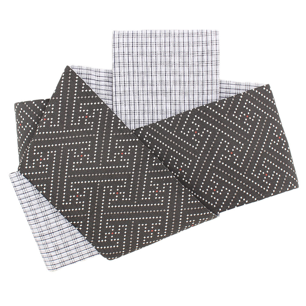 Kisste（キステ） 半幅帯 絹 リバーシブル 濃灰 白 西陣織 紗綾型 日本