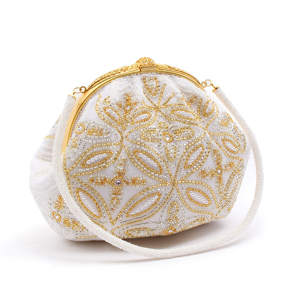 手刺繍　ガラスビーズバック　パーティバック Kisste ビーズバッグ 手刺繍 国産グラスビーズ 黒 七宝に華