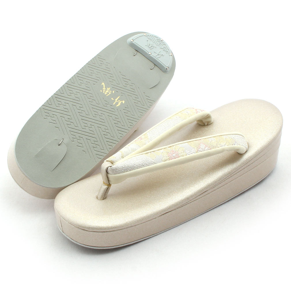 留袖用草履バックセット 留袖用草履バッグ 草履バッグセット 留袖 訪問着 バッグ草履セット 紗織 沙織 S M L LL フリーサイズ 小さい 大きい シルバー