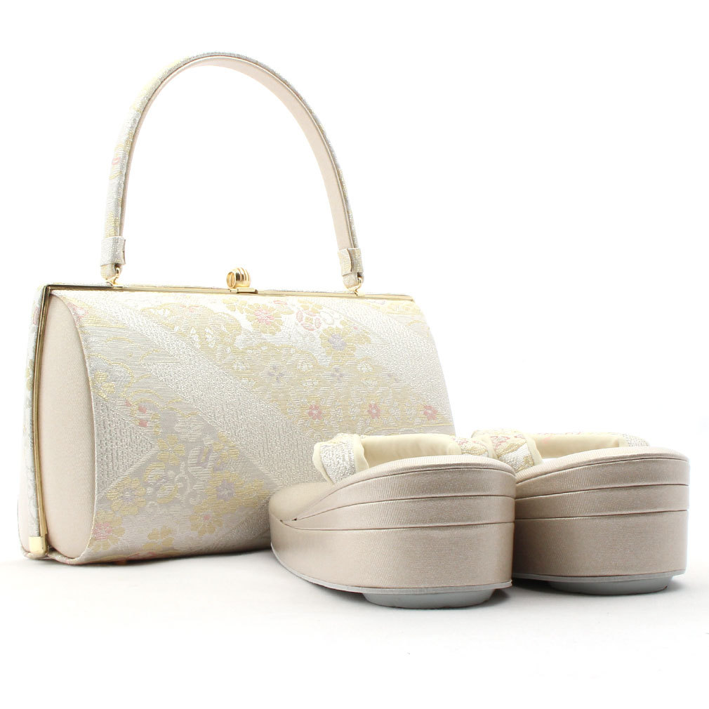 留袖用草履バックセット 留袖用草履バッグ 草履バッグセット 留袖 訪問着 バッグ草履セット 紗織 沙織 S M L LL フリーサイズ 小さい 大きい シルバー