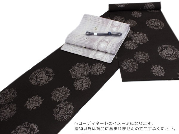 新品未使用品　本場奄美大島紬　反物　着物　正絹　シルク　端糸　貴重な反物 楽天市場】【新古品】 本場奄美大島紬 着物 大島紬 反物 正絹