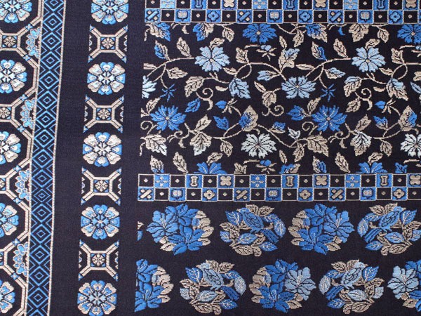 花柄刺繍 袋帯 シルク製 グレー系　きもの　帯　おしゃれ　和服　和装　六通 NISHIORI 西陣 帯 袋帯【花柄 ベージュ シルバー 七宝 牡丹 橘 菊