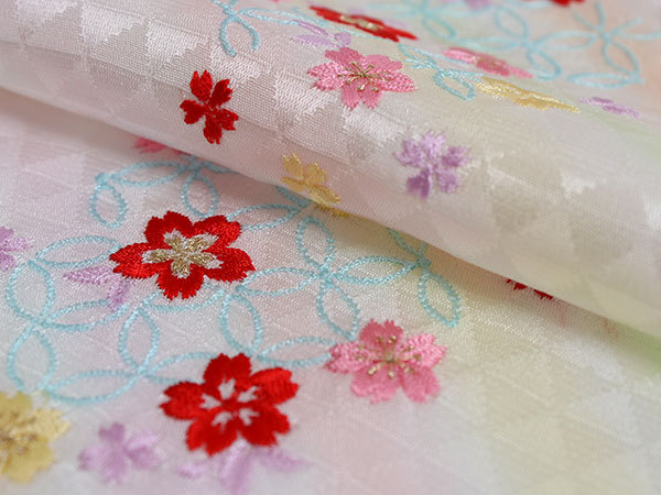 七五三 刺繍 半衿 単品 子供用 3歳 7歳 白 七宝 桜 鱗