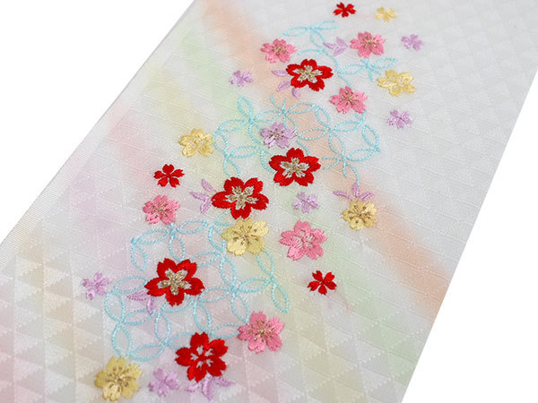裄68.2cm☆正絹　お洒落着用　長襦袢　小桜散らしに3の字　半衿付き　未使用 刺繍半衿付き正絹長襦袢-Mサイズ No.ZA-5701-02のレンタル