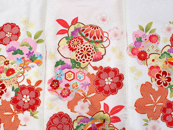 【美品】お宮参り 女の子 桜 梅 鞠 金 刺繍 着物 長襦袢 セット 3歳七五三 8-7-01103a.jpg