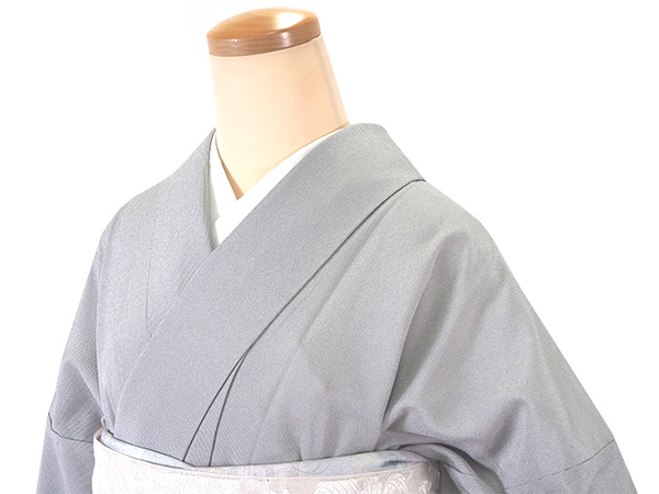 【美品】単衣 黒とグレーと白のストライプ 小紋着物(正絹) 楽天市場】【新古品】 夏物 小紋 薄物 着物 正絹 絽 五泉 黒