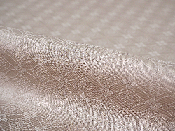 シルック 東レシルック色無地 着物 反物 仕立て付き 七宝地紋 薄モカ