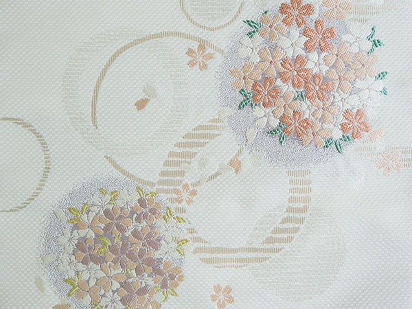 名古屋帯 単品 正絹 仕立て付き 九寸 白 雪輪 桜 なごや帯 お太鼓柄