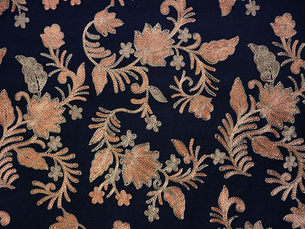 ストール 紺地更紗柄 ール 刺繍 フリーサイズ 大判 おしゃれ 秋 冬