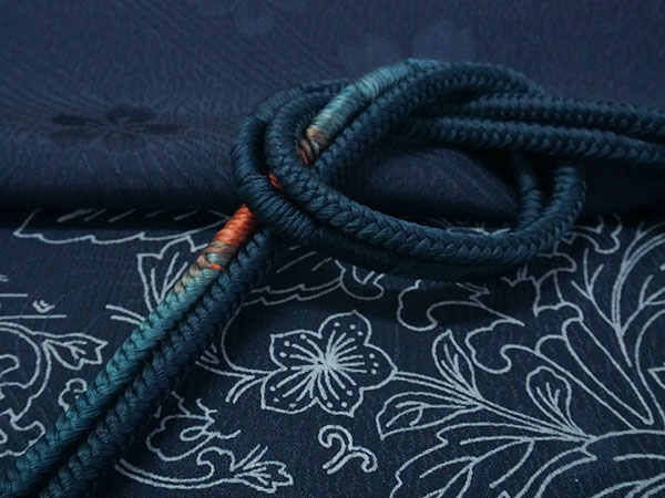 帯揚げ 帯締め セット 正絹 カジュアル向き 丸組 紺 花柄 流水地紋 帯