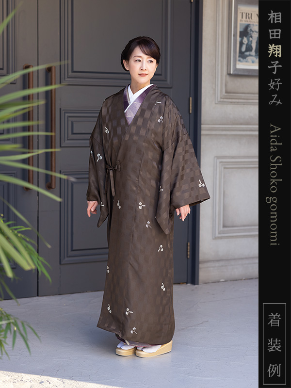 反物 着物 羽織 コート 雨コート 未仕立て 新古品 正絹 防水 暈し 浅紫色 きもの北條 A1326-7 Prices down2）雨コート 着物 正絹 着尺 未仕立て「赤色 縞に番傘」は