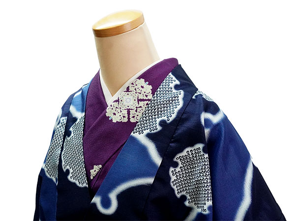 着物 雨コート 撥水加工 ブルー 雪輪 XLサイズ 仕立て上がり ワンピース 道中着衿 携帯ポーチ付き ポリエステル 塵除け |  | 05