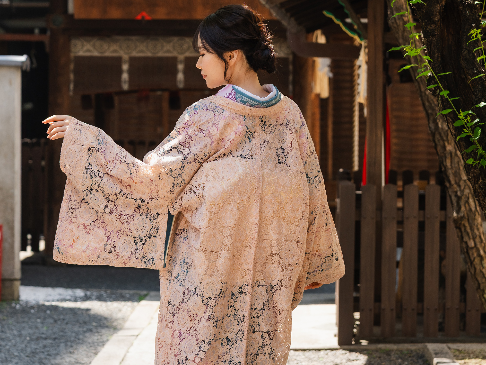 長羽織 羽織 レース 薄ピンク 花 花柄 春 夏 秋 冬 オールシーズン 既製品 新古品 仕立て上がり 身丈107 裄69 Ｌサイズ みやがわ sb13982 長羽織 羽織 レース 薄ピンク 花 花柄 春 夏 秋 冬 オールシーズン 既
