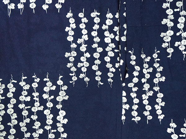 新品　川栄李奈　浴衣反物　小巾　耳有り　変わり織　綿　横段花柄　日本製 新品 川栄李奈 浴衣反物 小巾 耳有り 変わり織 綿 横段花柄 日本製