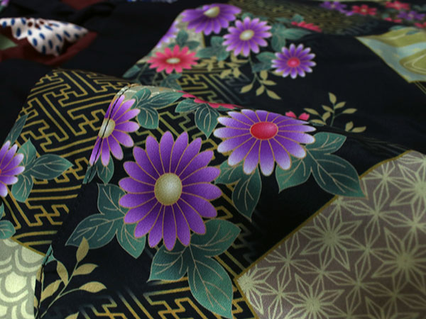 はんてん レディース 半纏 リバーシブル 和柄 黒 赤茶 紗綾型 扇 花