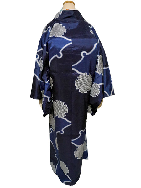 着物 雨コート 一部式 XLサイズ 携帯ポーチ付き ネイビー 雪輪 道中着衿 仕立て上がり ポリエステル 塵除け 洗える 雨の日 |  | 08