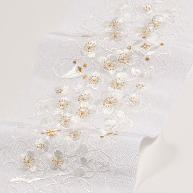 きもの 和 半衿 刺繍 振袖 七宝梅宝尽くし文 白地 白金 銀 刺繍 半衿