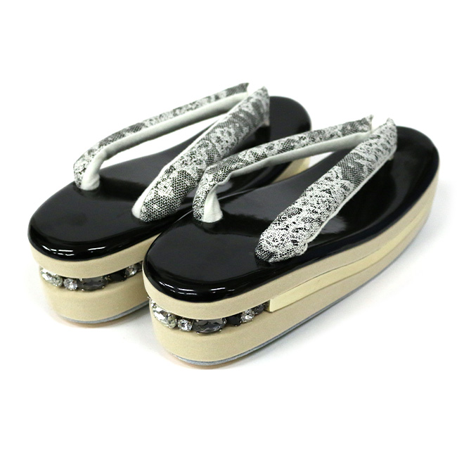 振袖 草履 別珍 ビジュー 厚底 大きい 痛くない 成人式 レディース 刺繍 花 レトロ ママ振袖 卒業式 袴 結婚式 和婚 フリーサイズ