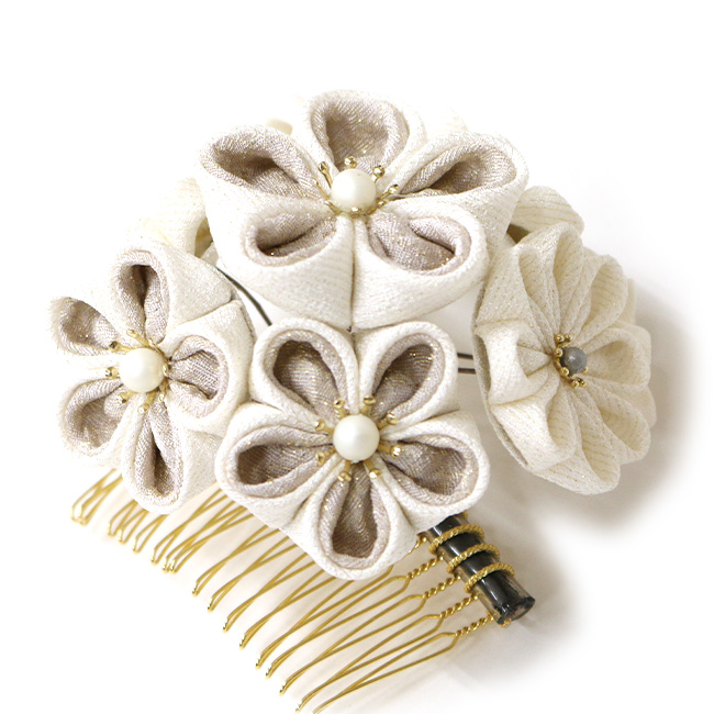 【美品】七五三用・金色装飾品セット kimono cafe（キモノカフェ） 七五三 髪飾り 七歳 女の子 つまみ細工と