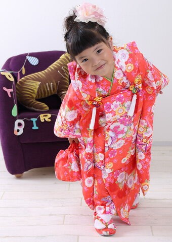 【中古着物】七五三　3歳　着物　レトロ 倉庫 販売にまわしました】七五三 レンタル 着物 3歳 被布 レトロ 花柄