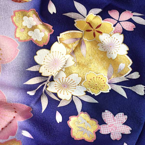 中古品)仕立て上がり 振袖「紺藍色 桜花に手鞠」貸衣装処分