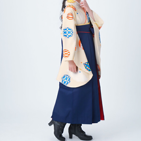 【中古品】ジュニア用 振袖単品「クリーム　気球」仕立て上がり 小振袖 着物 子ども 子供 キッズ ジュニア 女の子 卒業式 小学校 小学生 中学校 中学生 十三参り 十三詣り 1/2成人式 ハーフ成人式 貸衣装処分 レンタル処分品 【メール便不可】