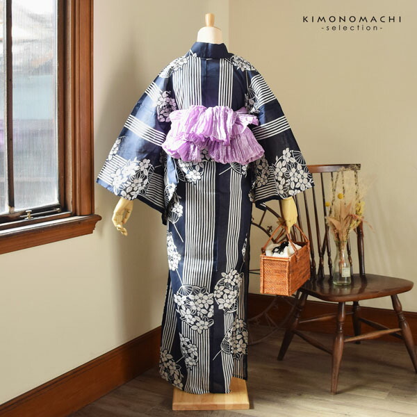 新品　未使用　大人用　アイリス柄浴衣・帯・下駄セット 浴衣セール！】【即日発送！】アイシーリリーフラワー浴衣【浴衣