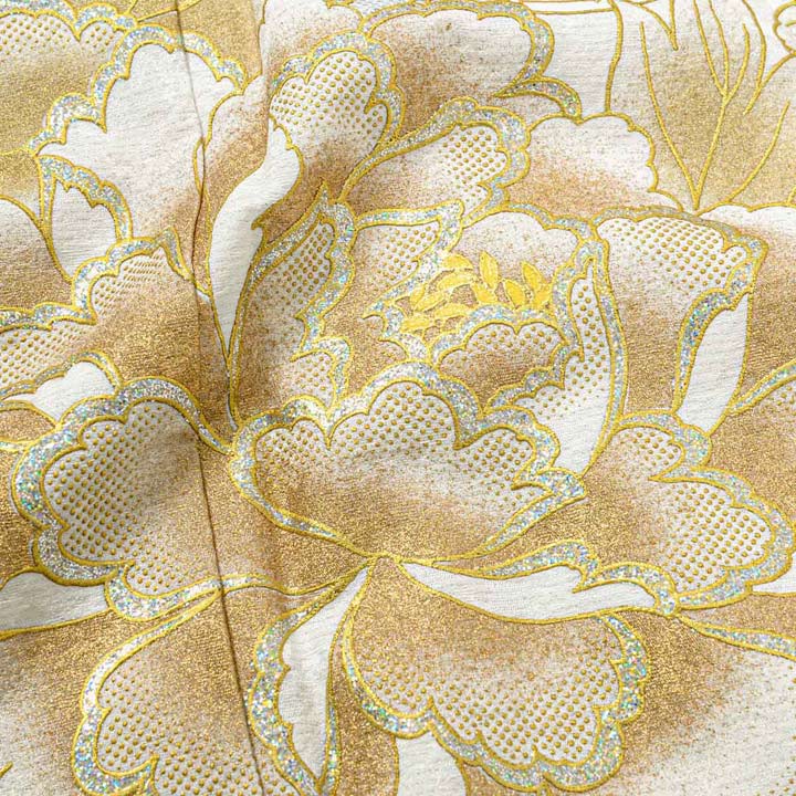 E260☆送料込み❣️仮絵羽未仕立て 振袖 牡丹に松竹梅・草花模様 刺繍 八掛付き 未仕立て 振袖 22点セット「白金 牡丹に松竹梅」仮絵羽 振り袖