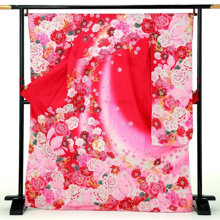 【中古品】仕立て上がり 振袖「バラに蝶　赤色地にピンクぼかし」貸衣装処分 レンタル処分品 成人式【メール便不可】