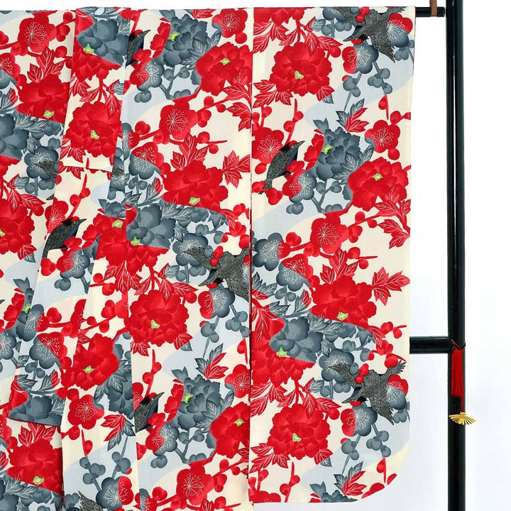 【中古品】仕立て上がり 振袖「小紋柄 梅と牡丹に小鳥 象牙色地に赤 グレー」貸衣装処分 レンタル処分品 成人式【メール便不可】