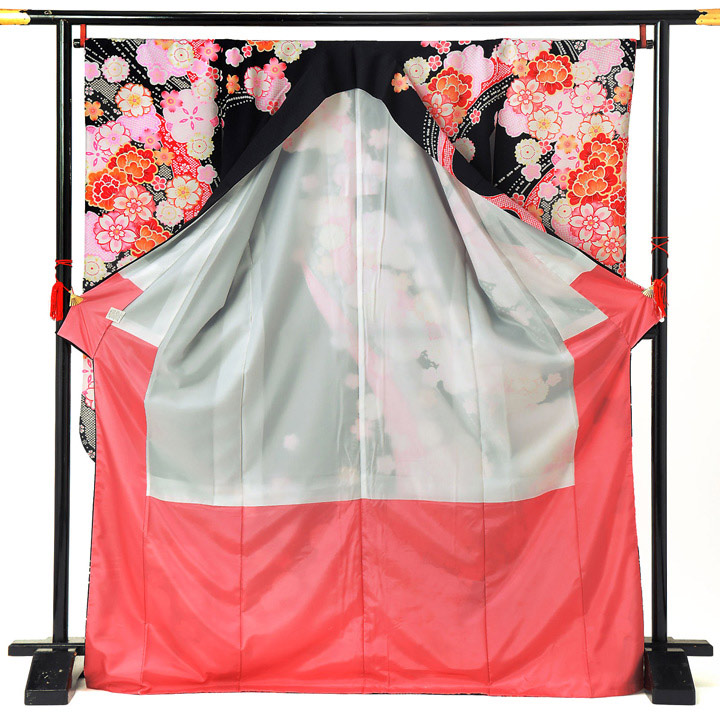 【中古品】仕立て上がり 振袖「流水紋様 桜 鹿の子 黒地」貸衣装処分 レンタル処分品 成人式【メール便不可】