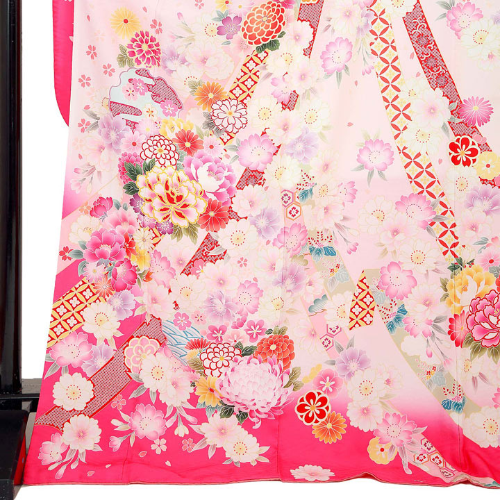 販売 仕立て上がり 振袖「束ね熨斗 牡丹 菊 桜 桜色 ピンクぼかし」貸