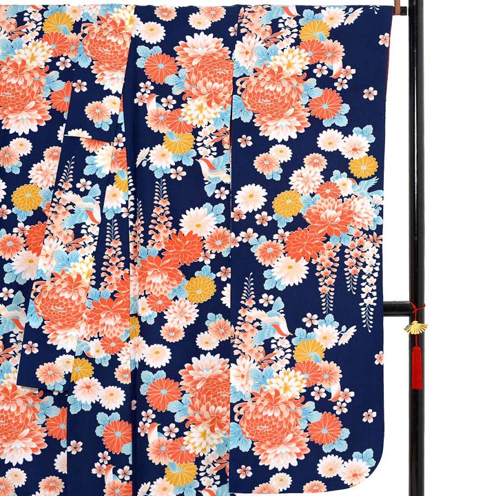 【中古品】仕立て上がり 振袖「菊に藤 鳥 紺色」貸衣装処分 レンタル処分品 成人式【メール便不可】
