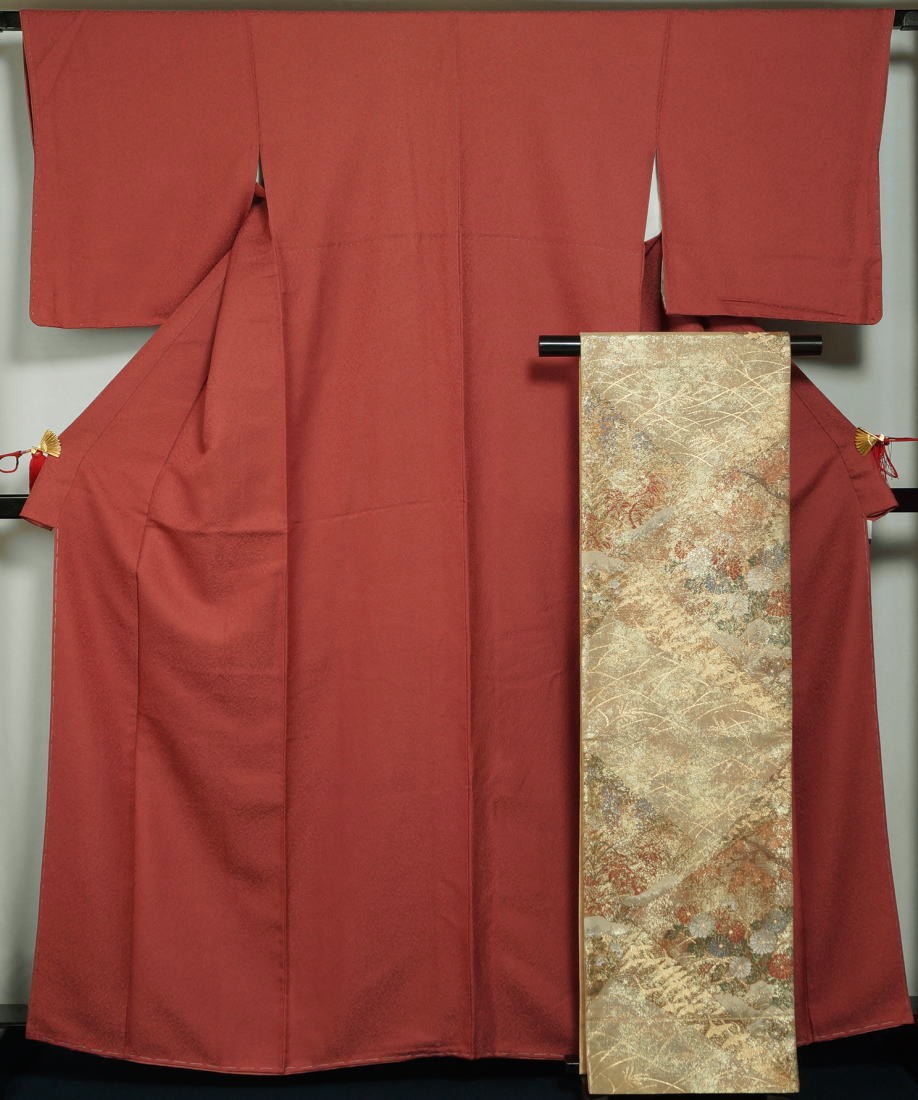 美品　正絹　お着物セット　未使用品　大寸作り帯 着物セット 色無地・袋帯 2点セット 今様色 紋無し 正絹 色無地 袋帯