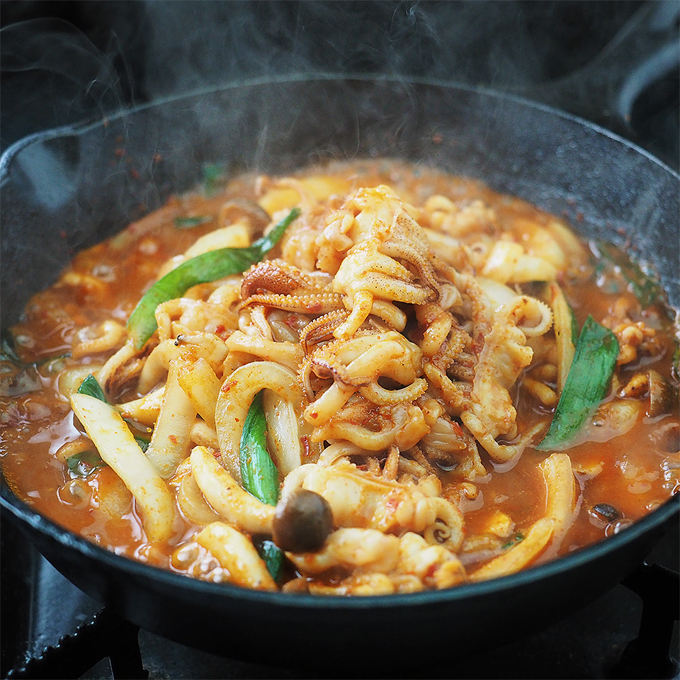 韓国料理 オジンオ・ポックム