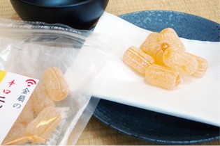激辛 ニッキ お菓子。