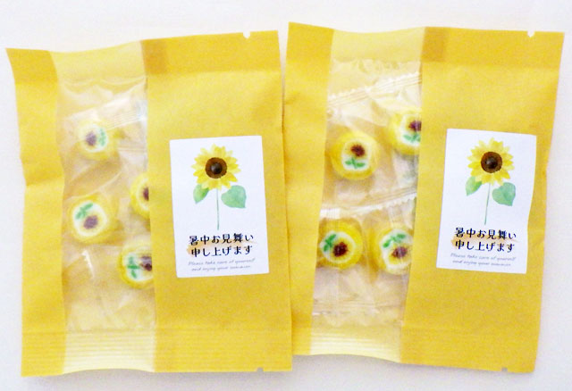 暑中見舞い　バラマキ　お菓子。