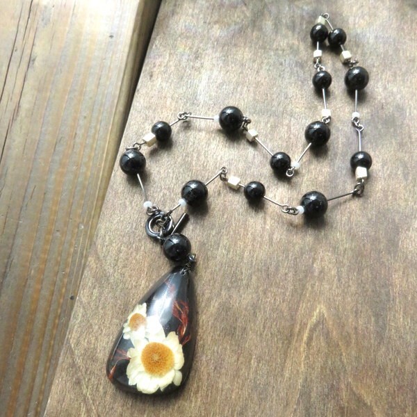 ネックレス ヴインテージ 大きめ 花 フラワー マーガレット ドロップ