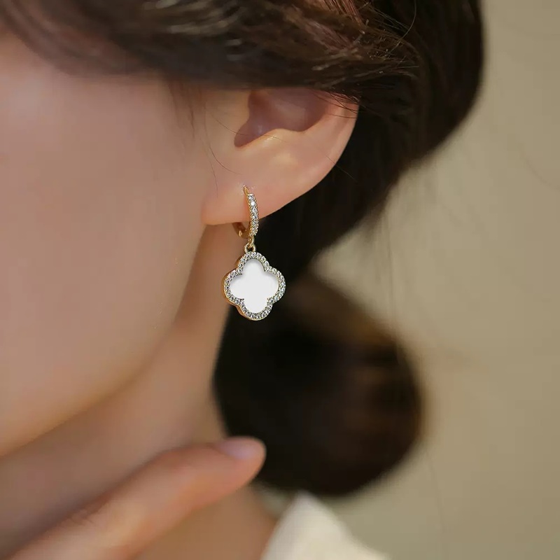 クローバーモチーフピアス⭐︎グリーン⭐︎クリップタイプ 4912.jpg