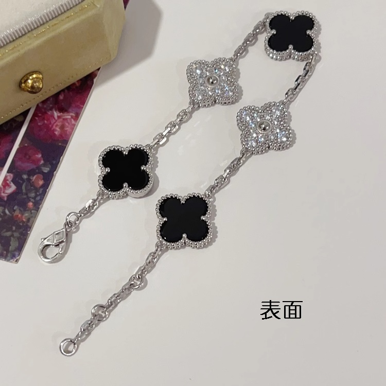 【最終値下げタイムセール】四葉 クローバー型＆フラワーモチーフ ブレスレット 4269.jpg
