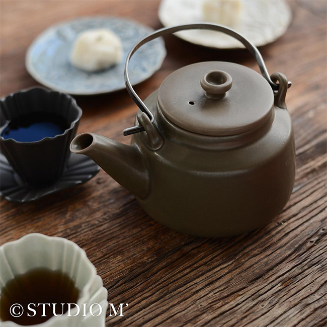 studio m' スタジオエム スリランカ 小(スタジオm 陶器 ティーポット